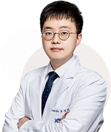 새이치과교정과 치과의원 원장 모성필